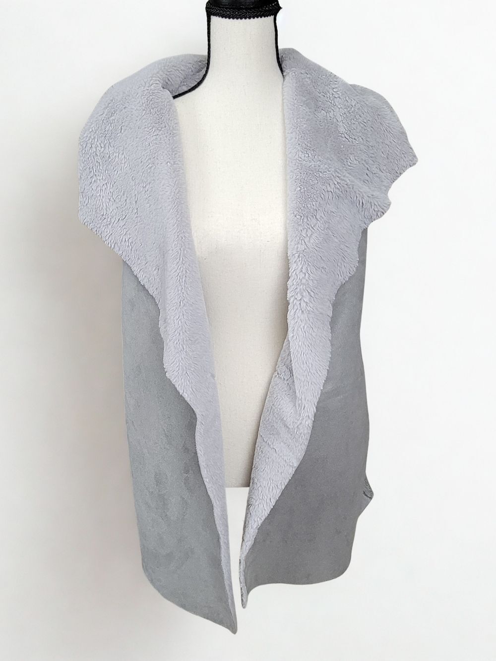Women's Gray Faux Shearling & Ribbed Knit Sleeveless Vest Chic Stylish Large